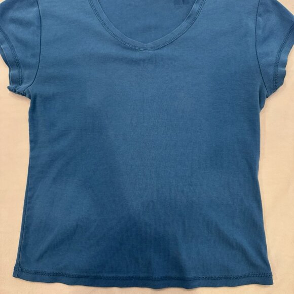3/$30 📦 Vintage/Y2k Women's Baby Tee Blue Size Medium 100% Cotton Short Sleeve - Picture 3 of 8